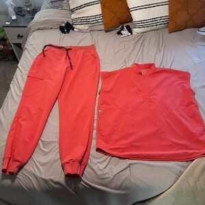 Coral figs scrub set